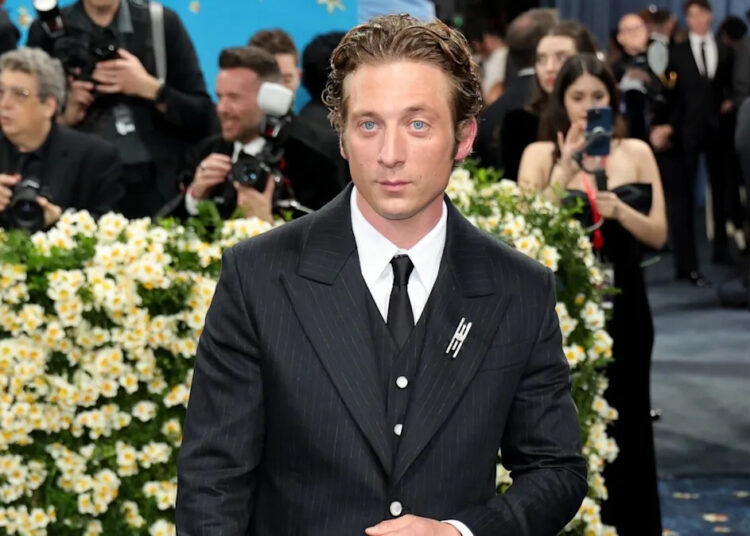 Por que 'The Bear's Jeremy Allen White não está no 2025 Emmys?