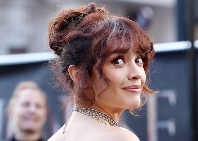 Por que a estrela da 'namorada' Olivia Cooke parece tão familiar
