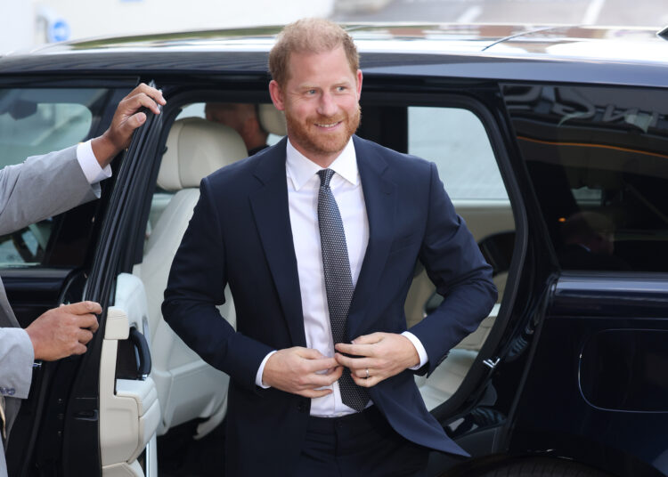 Prince Charming: Harry's Tea With King Sparks Royal Reconciliation Rumores