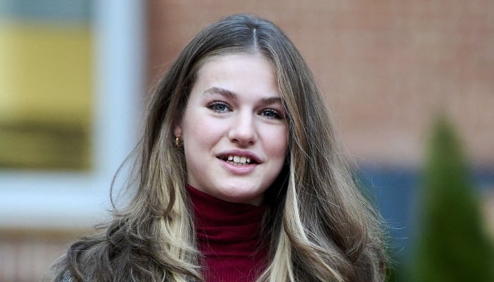Princesa Leonor se junta aos monarcas espanhóis para a histórica First Royal Tour