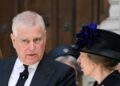Príncipe William 'Furioso' no príncipe Andrew sobre emboscada no Royal Funeral - Royals - Notícias