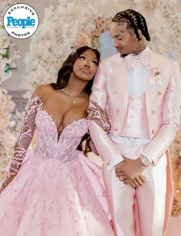 Rappers Monaleo e Runna 4 Vegas se casam no casamento All-Rink Texas (exclusivo)