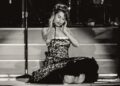 Raye retorna com o novo single 'onde está meu marido!', Anuncia 2026 UK, Europa e Tour dos EUA