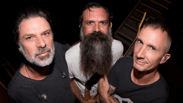 Retorno de Cog com a primeira nova música em seis anos, 'Walk the Line'