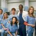 Revelado: Por que Ellen Pompeo, Eric Dane e More Gray's Anatomy Actors de repente saíram