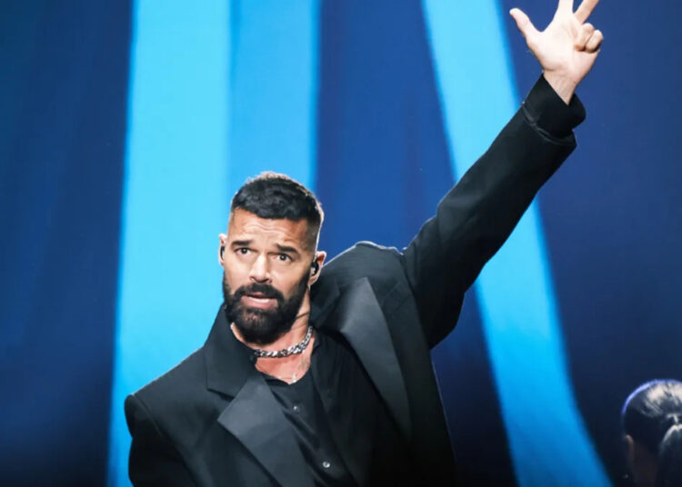 Ricky Martin usa o prêmio VMA da história para homenagear seus filhos