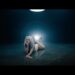 Rita Ora retira as camadas com o novo single transformador 'All Natural'