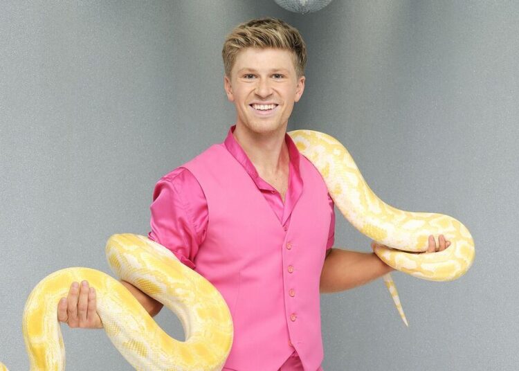 Robert Irwin admite que tem pavor de competir no DWTS - Celebrity News - entretenimento