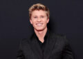 Robert Irwin foi atacado por um crocodilo logo antes do anúncio do elenco 'DWTS' (exclusivo)