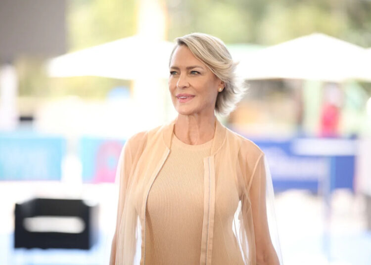 Robin Wright revela a única coisa que vem à mente ao pensar em 'The Princess Bride'