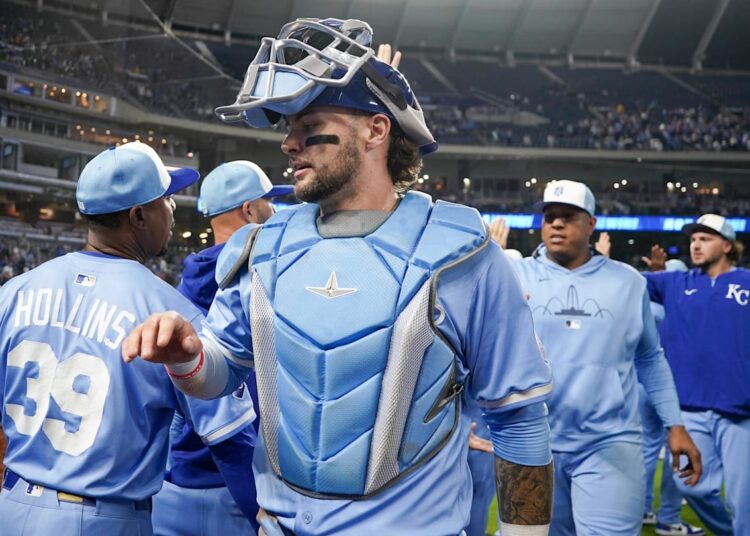 Royals entra na cansativa trecho de 13 jogos ainda atrás dos marinheiros