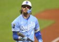 Royals olhando para a eliminação do playoff na cara quando a série Blue Jays começa