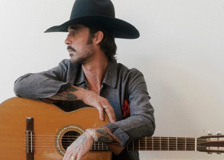 Ryan Bingham solta a nova música 'The Lucky Ones'