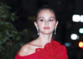 Selena Gomez revela um efeito colateral de lúpus surpreendente que 'doeu muito mal'