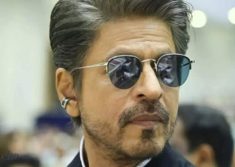Shah Rukh Khan uma vez questionou a lógica de direcionar os atores para anúncios controversos. Visualizações sobre BAN vs Receita