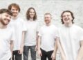 Somente Deus. Libere um novo videoclipe para 'Pink Himalaia'