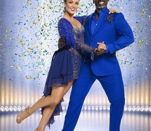 Strictly Come Dancing 2025 Casais: Lista completa de celebridades e seu parceiro profissional