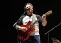 Sturgill Simpson configura uma nova conta de mídia social, sugere dicas sobre música que vem antes do Red Rocks Show
