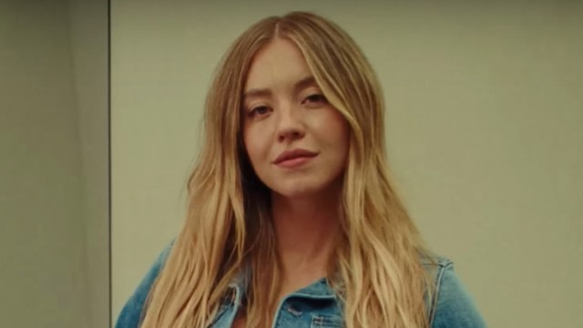 Sydney Sweeney desvia as perguntas do anúncio de jeans American Eagle no TIFF