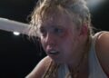 Sydney Sweeney leva um soco no novo trailer de Christy