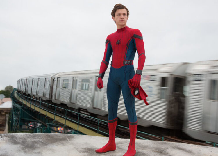 Tom Holland acha que os produtores ficaram 'doentes' dele trazendo idéias de fãs para o Homem-Aranha 4 reuniões