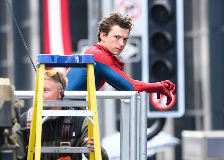 Tom Holland lesão desliga o Homem-Aranha: Produção Novo do Dia
