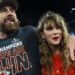 Travis Kelce diz que suas 'palmeiras estavam suando' durante sua proposta chorosa a Taylor Swift