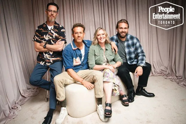 Veja as maiores estrelas de Hollywood abraçam com filhotes de resgate no Festival Internacional de Cinema de Toronto de 2025