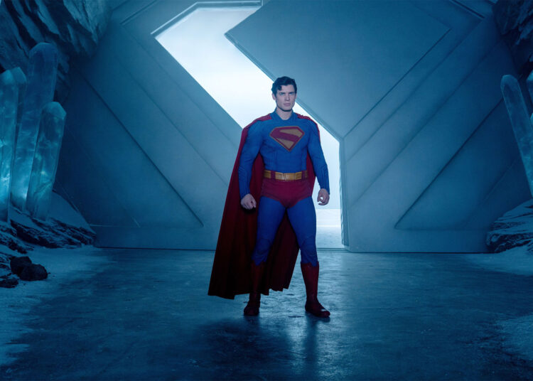 Veja como assistir 'Superman' de James Gunn de graça na HBO Max