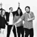 Whitehall fica vulnerável a um novo single "Breakdowns"