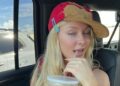 Zara Larsson em um biquíni rosa é um saque inteiro