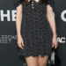 Zooey Deschanel canaliza Jessica Day no estilo de tapete vermelho inspirado em 'New Girl' elegante