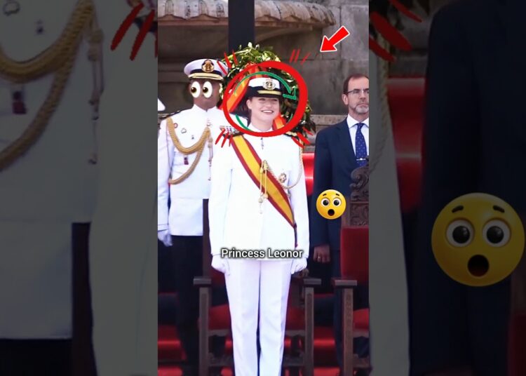 What is Sofía’s mother saying to Princess Leonor?