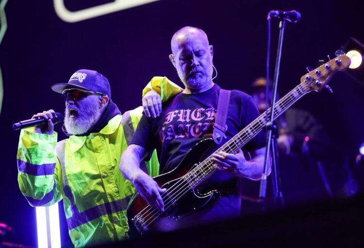 Sam Rivers, baixista fundador do Limp Bizkit, morre aos 48 anos