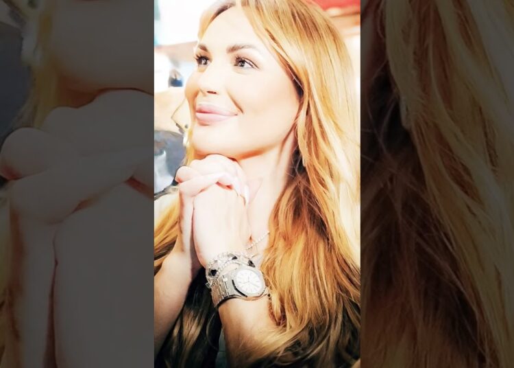 DEOLANE diz que mudou sua opinião P0LITICA #famosos #fofocas
