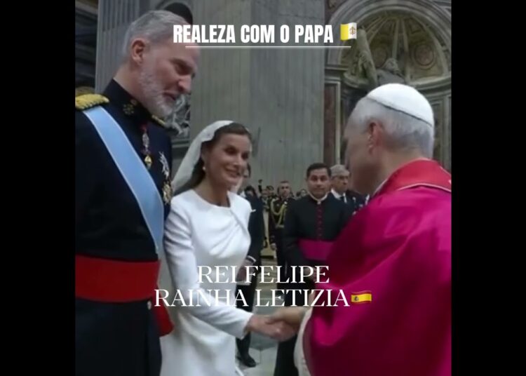 REALEZA COM O #PAPA 🇻🇦 #monarquia #dombertrand #shorts #viral #monarquiaja #royalty