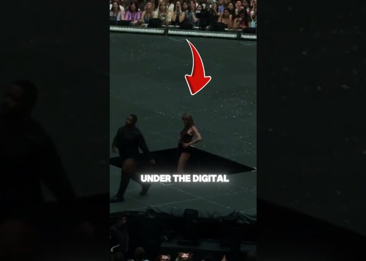 How Stars Disappear On Stage In Seconds (Taylor Swift, Adele) #shorts