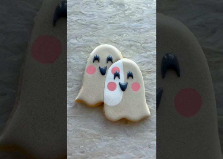 👻👻👻 #cookies #cookiedecorating #royalicing #royalicingcookies #satisfying #halloween