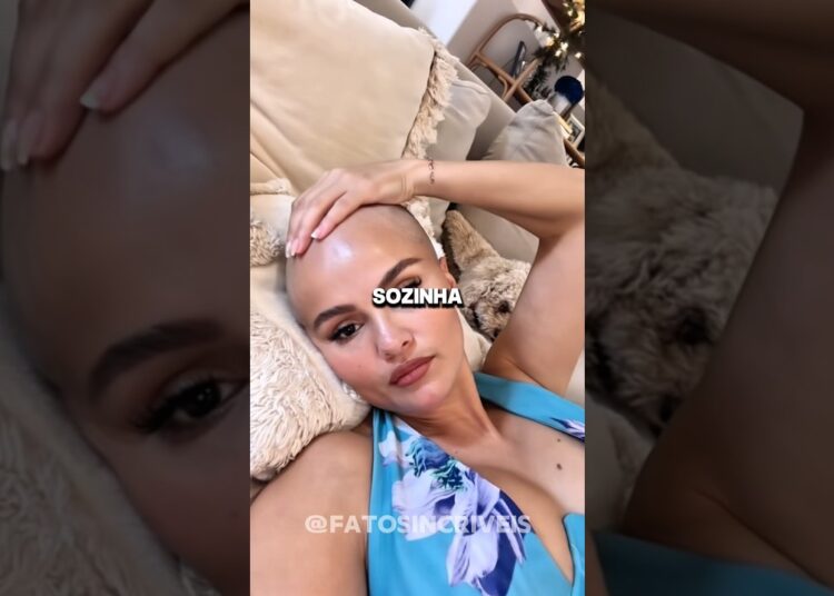 Você sabe que Selena Gomes já não consegue mais se vestir sozinha?#curiosidades #noticias #brazil