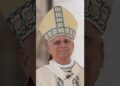 Rei Charles faz história no Vaticano após escândalo real! #shortsfeed #shortsyoutube