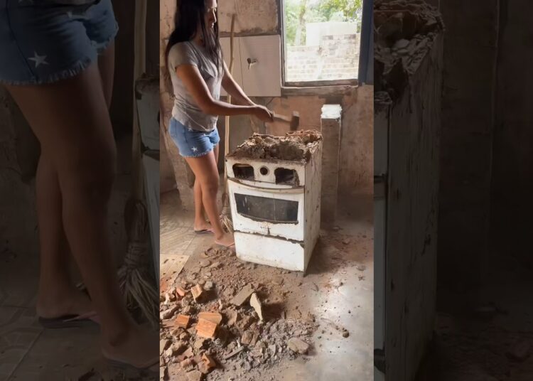 #memes  FAXINA COM FOFOCA part 01