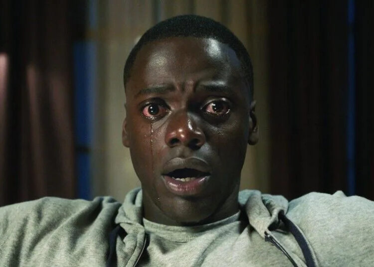 9 dos filmes de terror mais aclamados pela crítica na Netflix para deixar você no clima para uma temporada assustadora