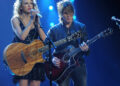 A banda de rock dos anos 90 envia parabéns a Taylor Swift na sexta -feira