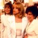 A costar do clube das primeiras esposas de Diane Keaton, Bette Midler, presta homenagem após a morte