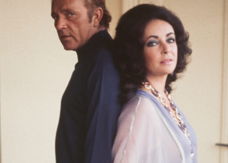 A dramática vida amorosa de Elizabeth Taylor: 7 maridos, 8 casamentos