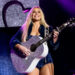 A estilosa Megan Moroney faz anúncio ‘especial’ após show pop-up de Nashville