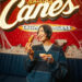 A estrela de 'KPop Demon Hunters' May Hong fica atrevida em Raising Cane's e provoca novo projeto de TV
