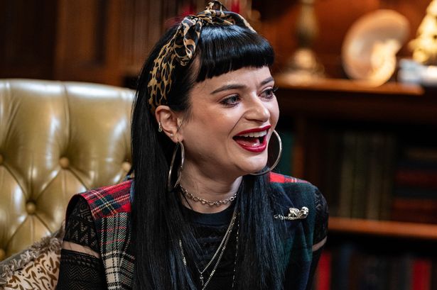 A estrela de The Celebrity Traitors, Ruth Codd, compartilha o motivo trágico por trás da amputação da perna