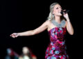 A estrela do Catch Country Emily Ann Roberts se apresentando em Dollywood, a Bijou e em seu novo EP