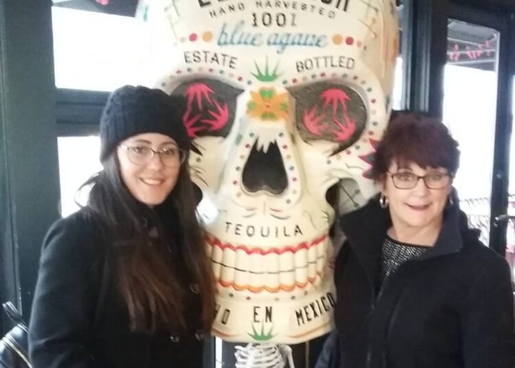 A mãe de Jenelle Evans, Barbara, hospitalizou depois de sofrer um derrame